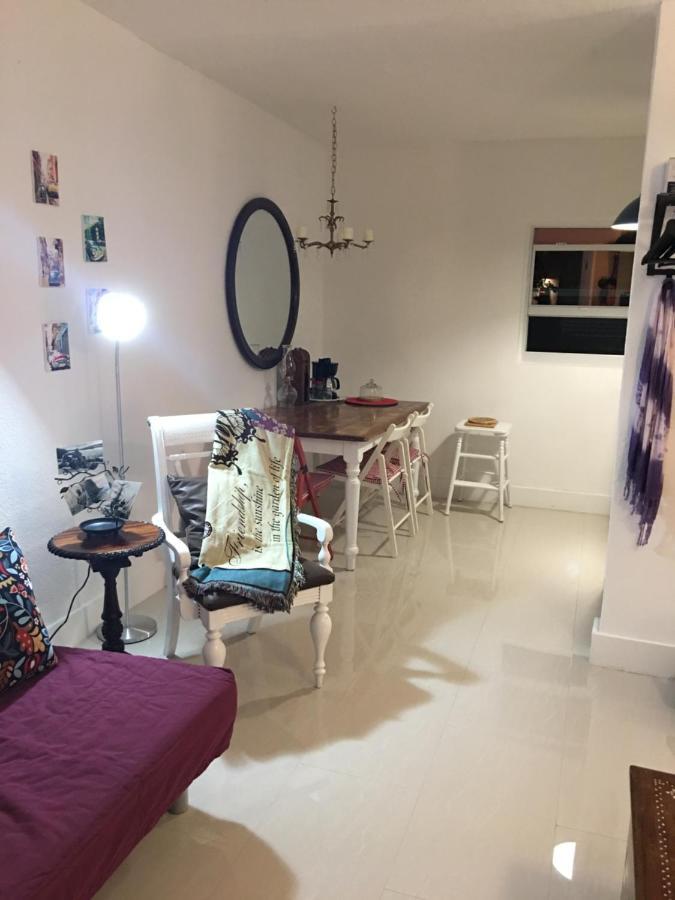 Private Studio Blocks From Coconut Grove Miami Buitenkant foto