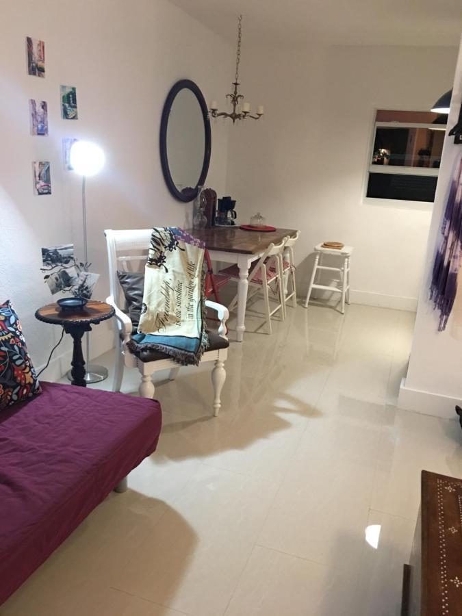 Private Studio Blocks From Coconut Grove Miami Buitenkant foto