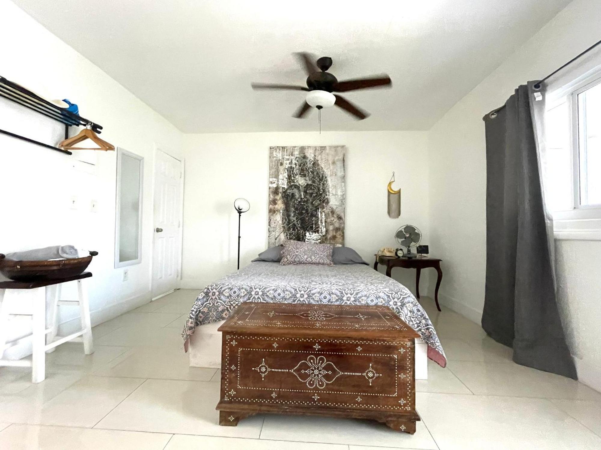 Private Studio Blocks From Coconut Grove Miami Buitenkant foto